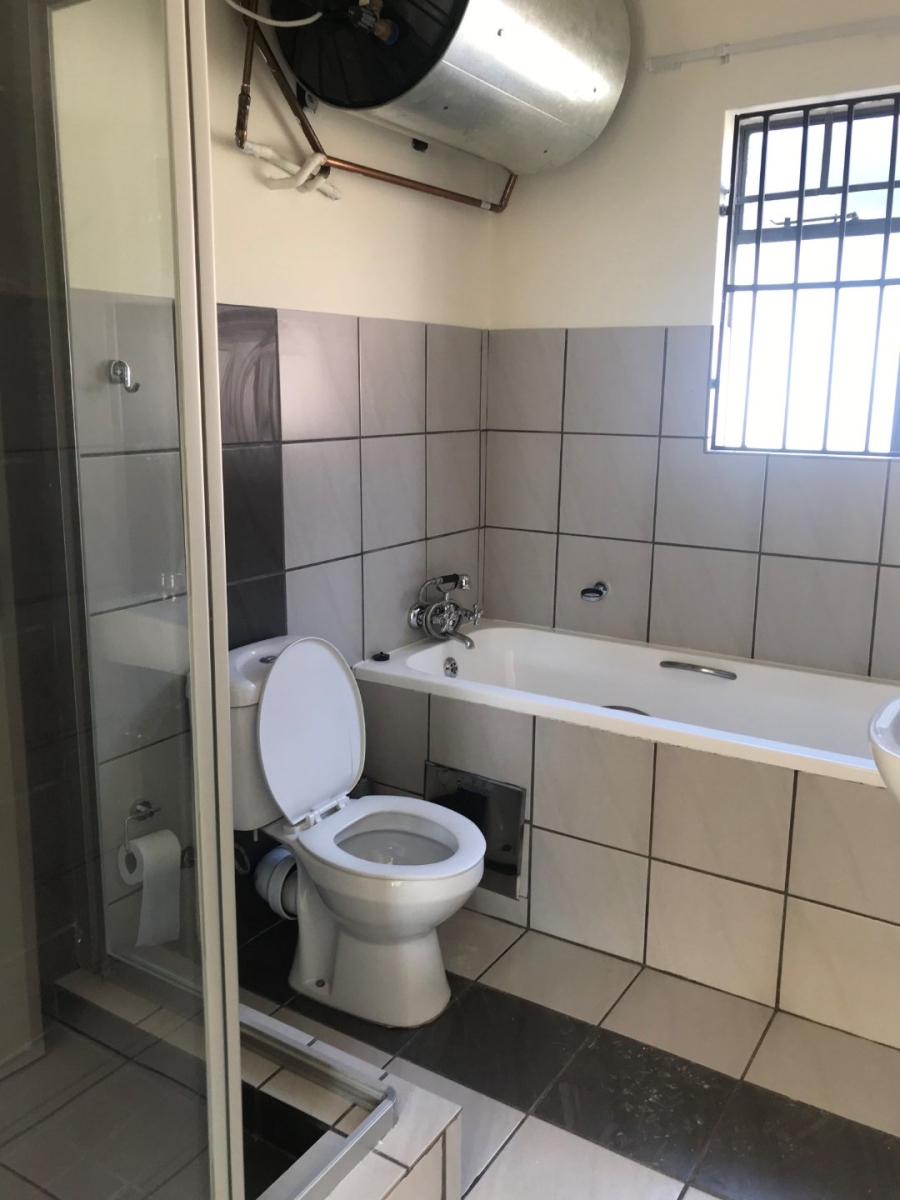 2 Bedroom Property for Sale in Amberfield Gauteng