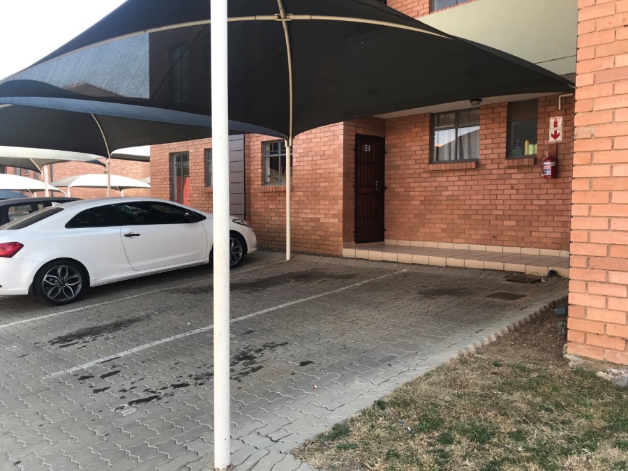 2 Bedroom Property for Sale in Amberfield Gauteng