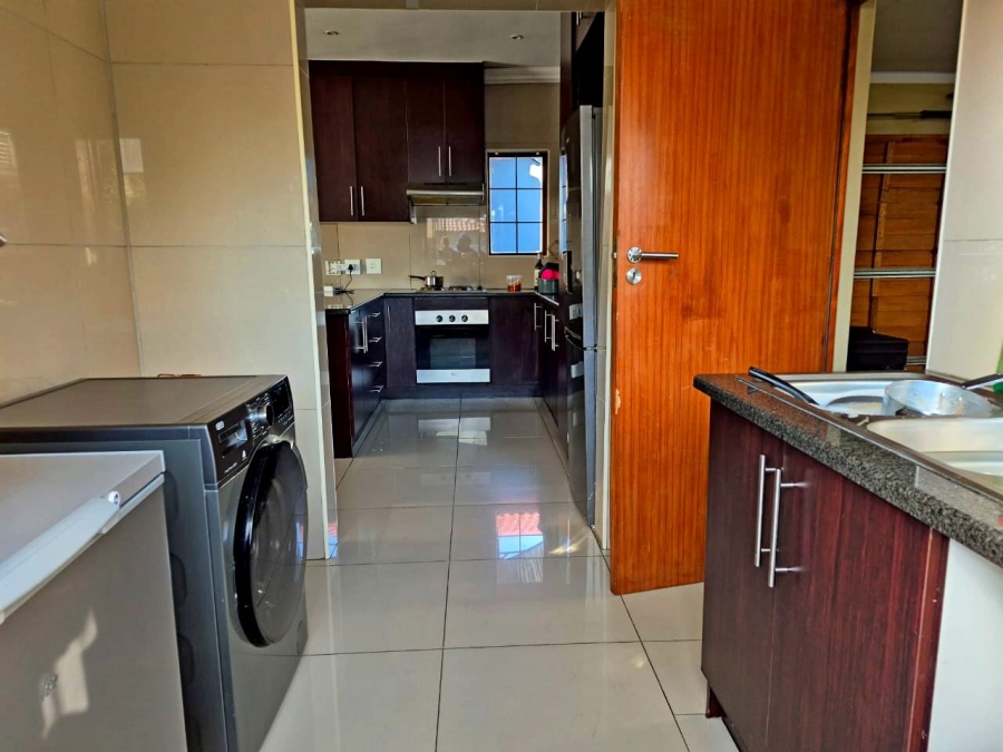 3 Bedroom Property for Sale in Thatchfield Estate Gauteng
