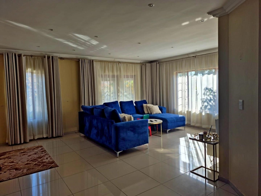 3 Bedroom Property for Sale in Thatchfield Estate Gauteng