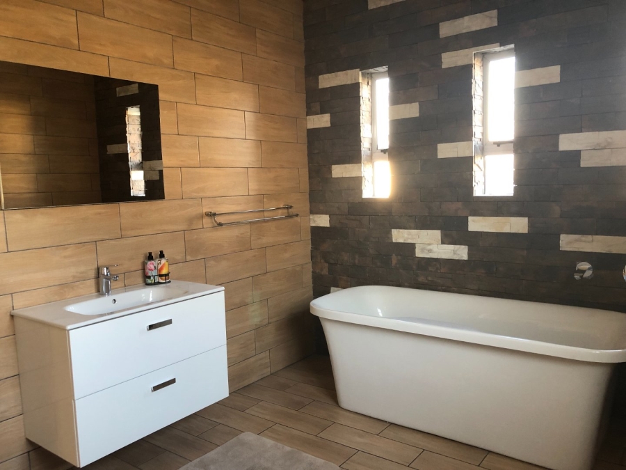 3 Bedroom Property for Sale in Riverspray Lifestyle Estate Gauteng