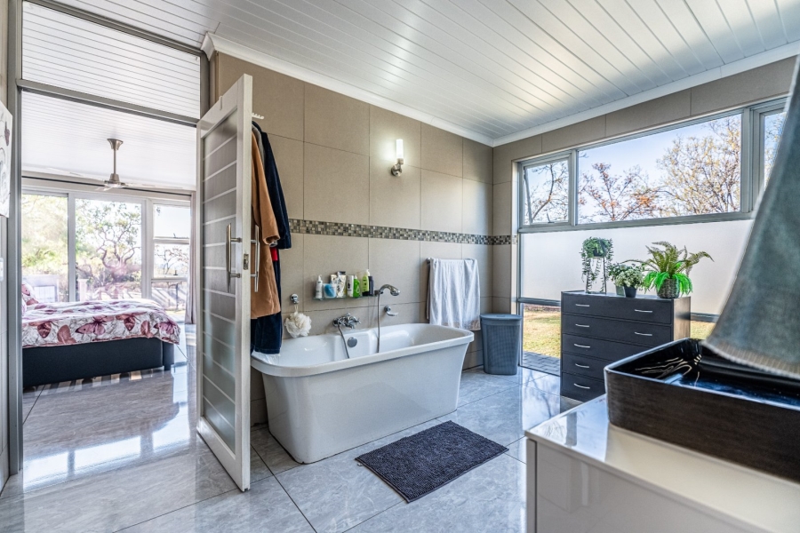 4 Bedroom Property for Sale in Sable Hills Gauteng