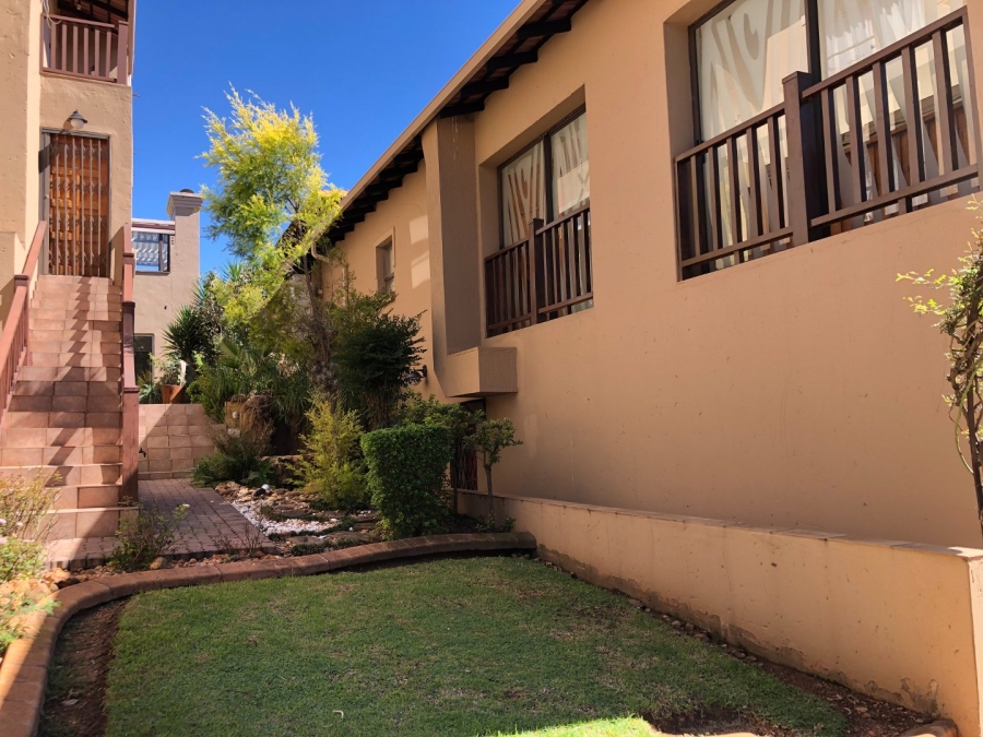 3 Bedroom Property for Sale in Fleurdal Gauteng