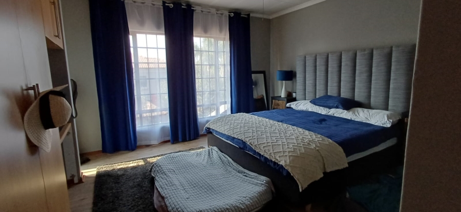 To Let 3 Bedroom Property for Rent in Eldoraigne Gauteng