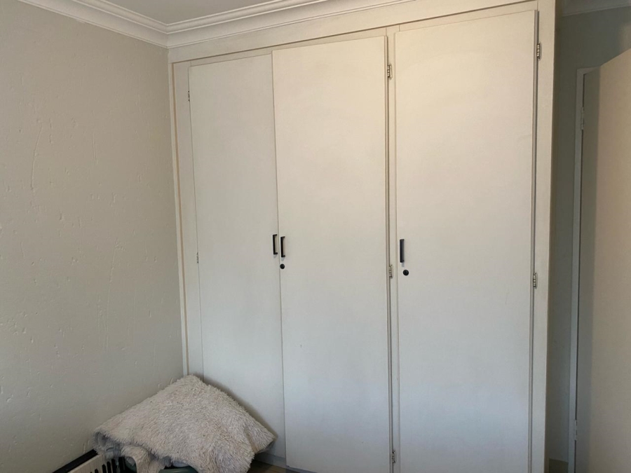 2 Bedroom Property for Sale in Weltevreden Park Gauteng