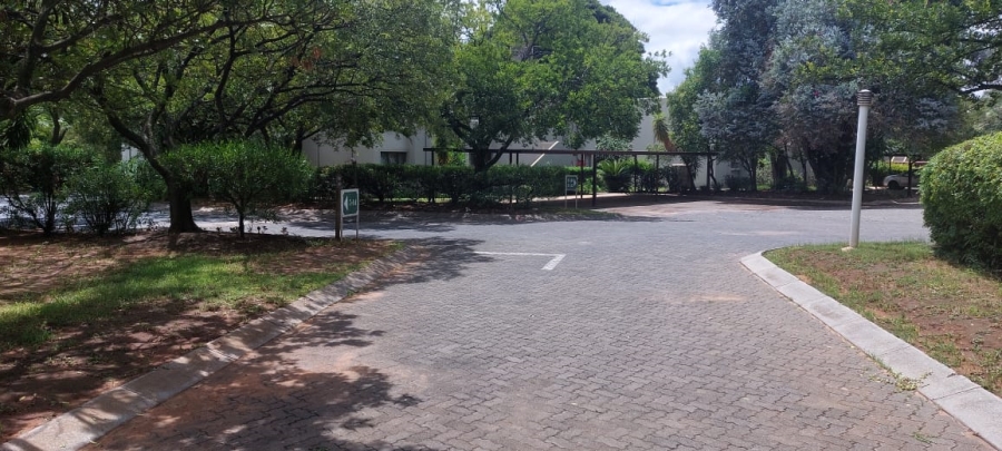 2 Bedroom Property for Sale in Bloubosrand Gauteng