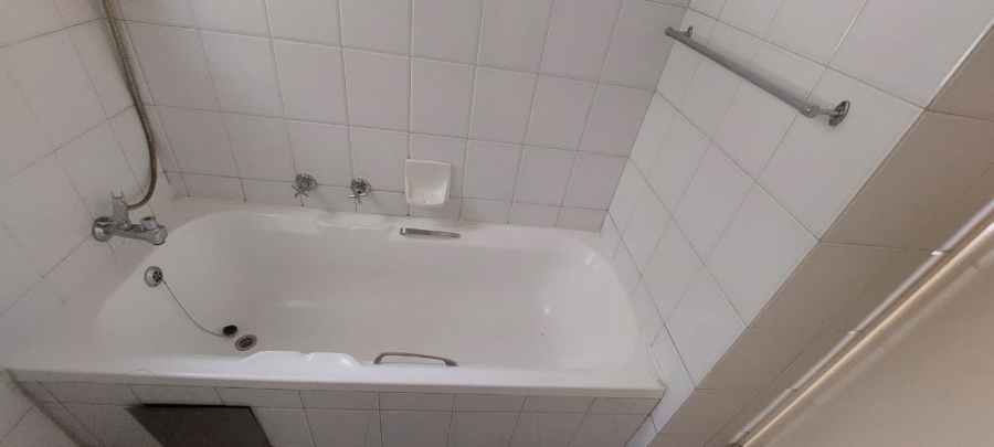 2 Bedroom Property for Sale in Bloubosrand Gauteng