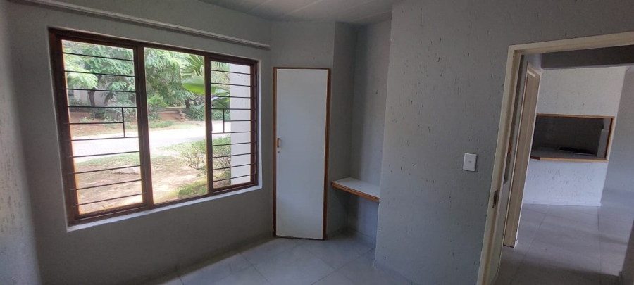 2 Bedroom Property for Sale in Bloubosrand Gauteng