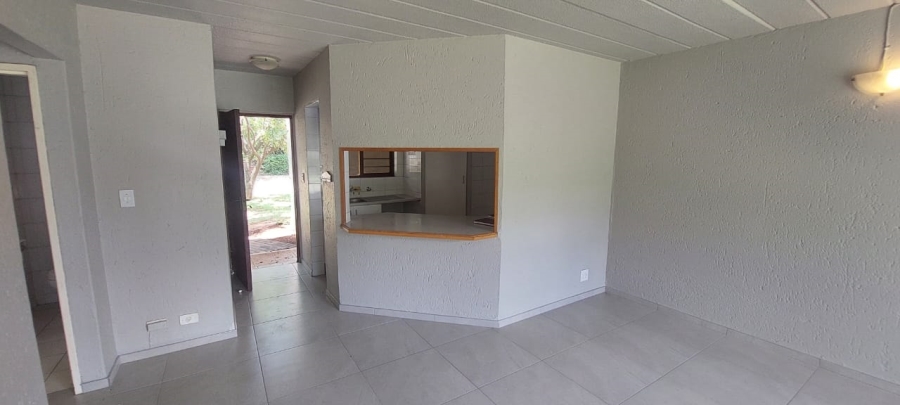 2 Bedroom Property for Sale in Bloubosrand Gauteng