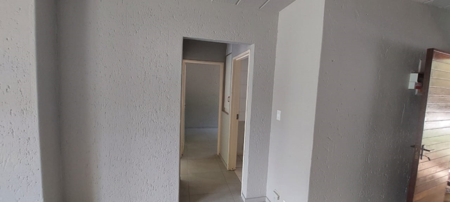 2 Bedroom Property for Sale in Bloubosrand Gauteng
