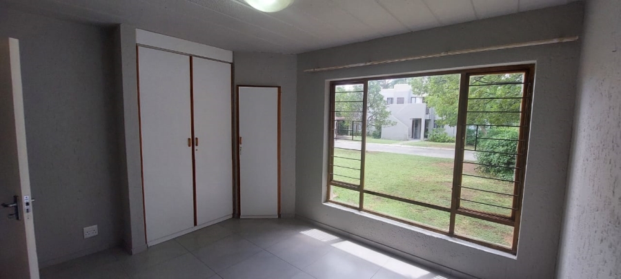 2 Bedroom Property for Sale in Bloubosrand Gauteng