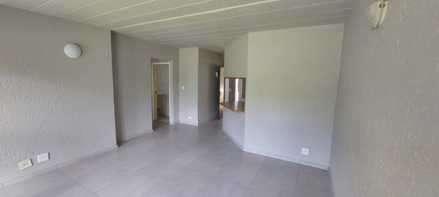 2 Bedroom Property for Sale in Bloubosrand Gauteng