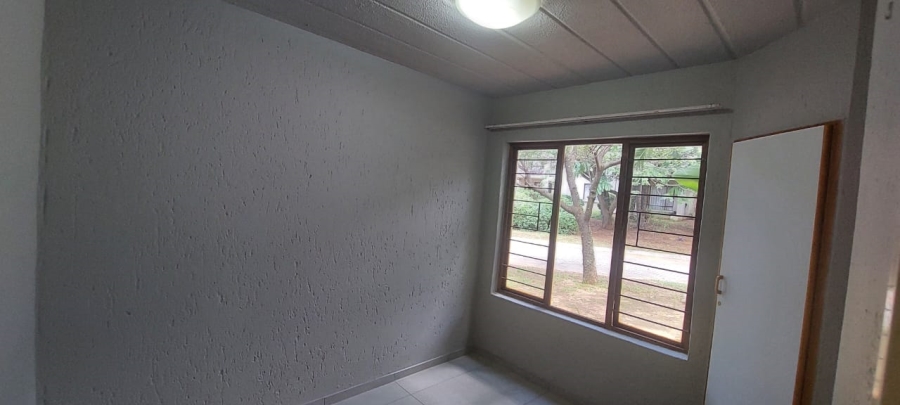 2 Bedroom Property for Sale in Bloubosrand Gauteng