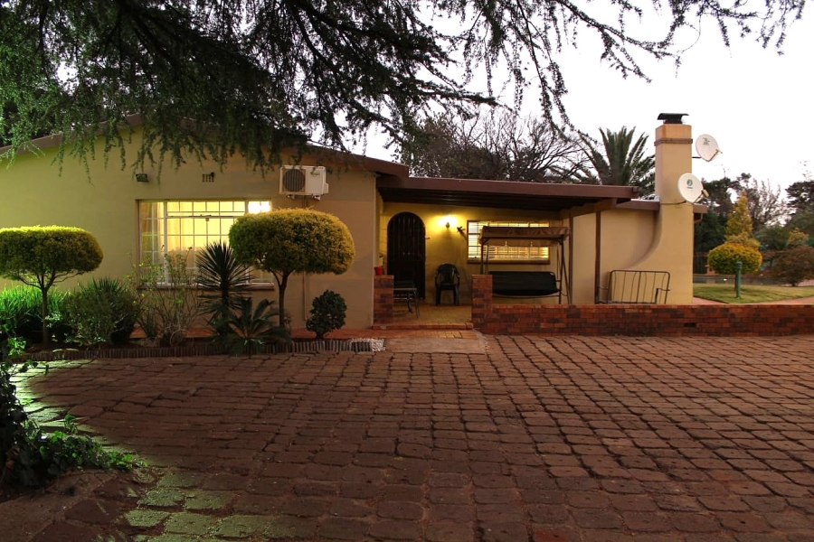 Commercial Property for Sale in Zuurbekom Gauteng