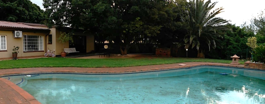 Commercial Property for Sale in Zuurbekom Gauteng
