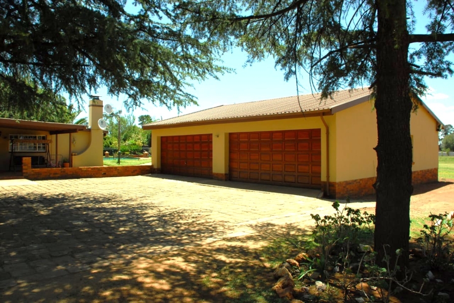 Commercial Property for Sale in Zuurbekom Gauteng