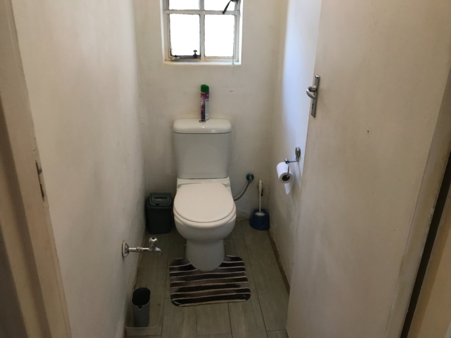 4 Bedroom Property for Sale in Lenasia Ext 5 Gauteng