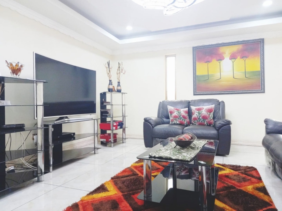  Bedroom Property for Sale in Clayville Gauteng