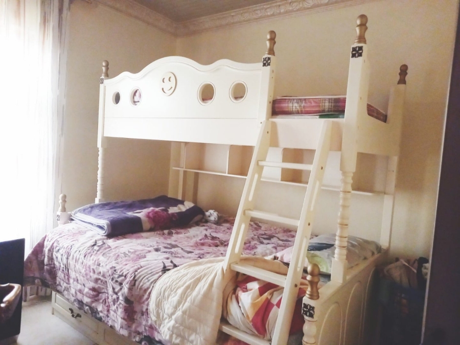  Bedroom Property for Sale in Clayville Gauteng