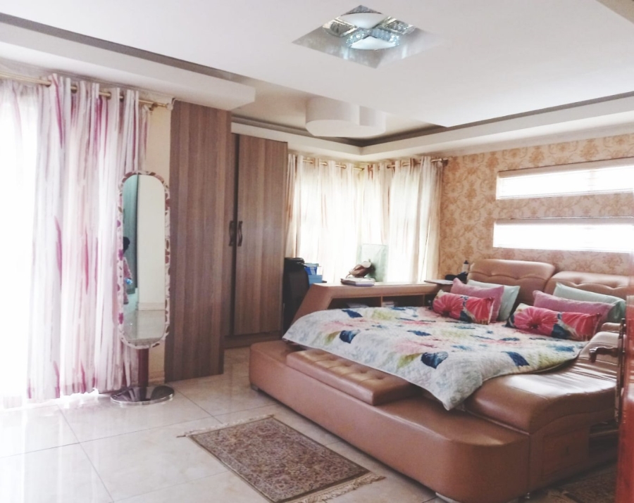  Bedroom Property for Sale in Clayville Gauteng