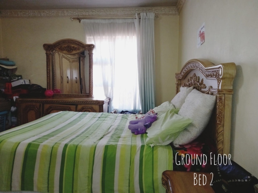  Bedroom Property for Sale in Clayville Gauteng