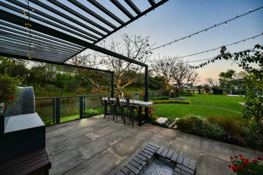 5 Bedroom Property for Sale in Lombardy Gauteng