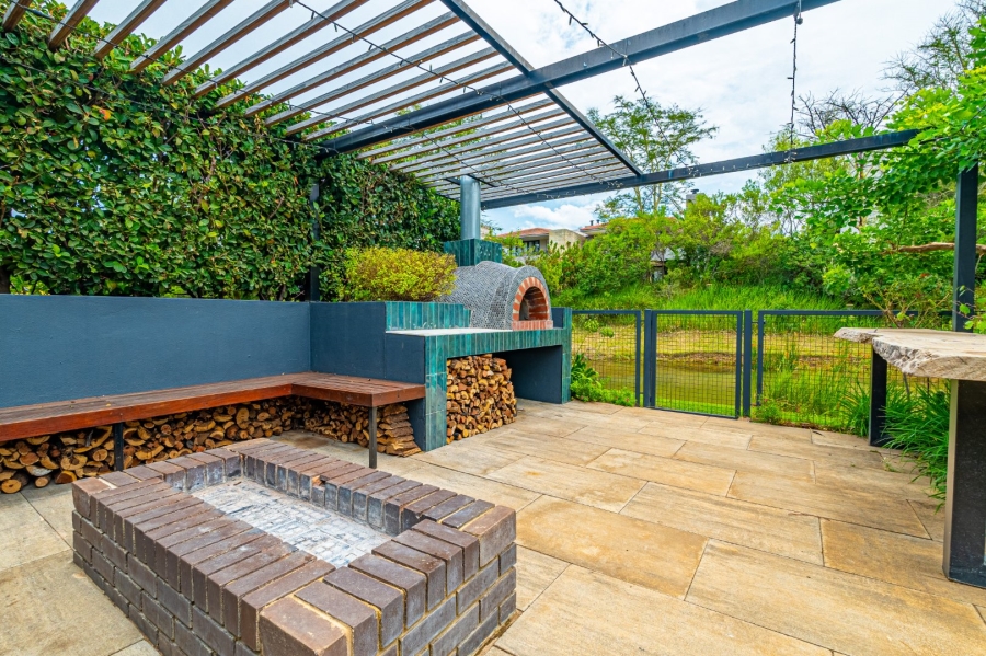 5 Bedroom Property for Sale in Lombardy Gauteng