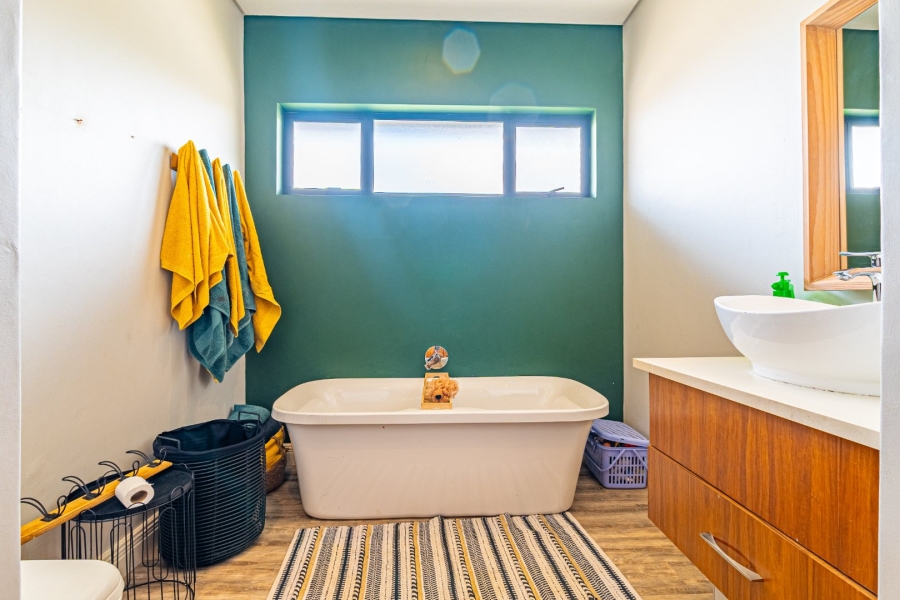 5 Bedroom Property for Sale in Lombardy Gauteng