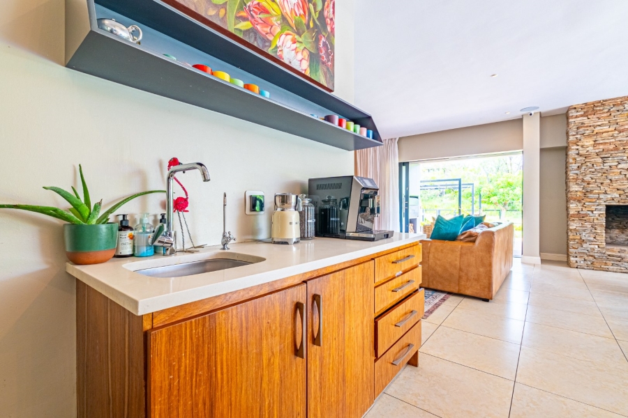5 Bedroom Property for Sale in Lombardy Gauteng