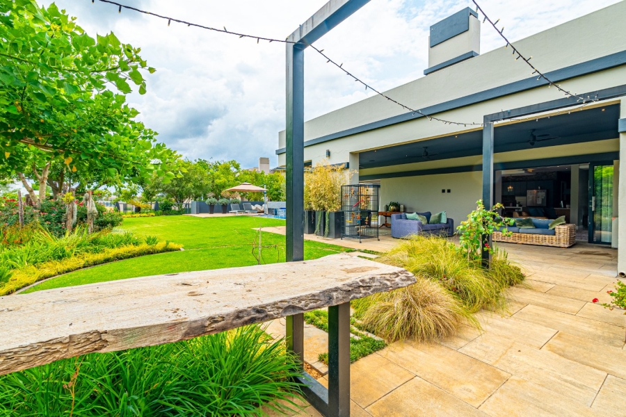 5 Bedroom Property for Sale in Lombardy Gauteng