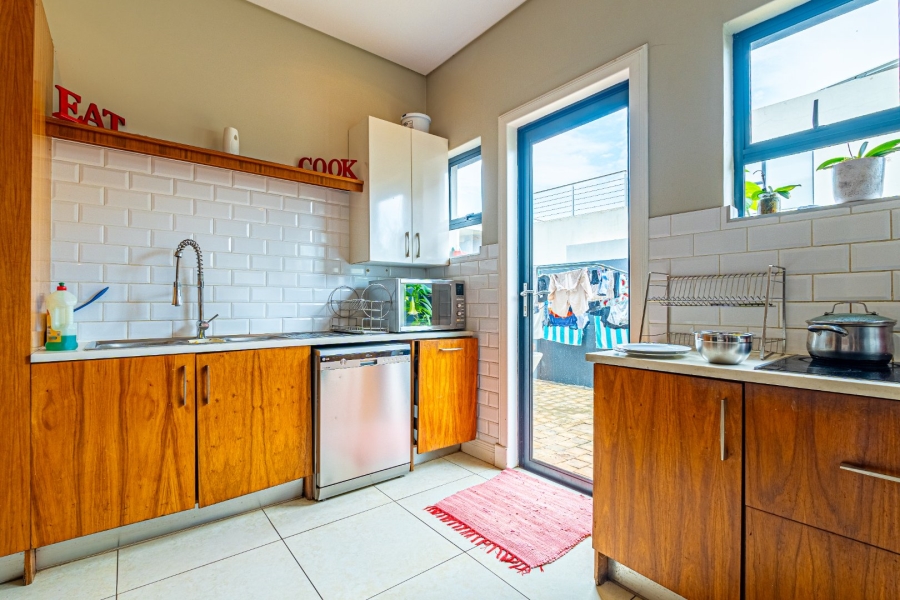 5 Bedroom Property for Sale in Lombardy Gauteng
