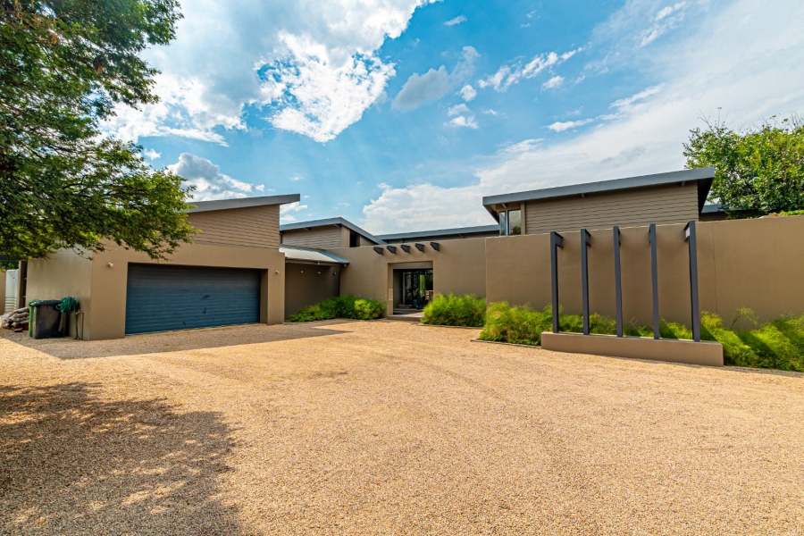 5 Bedroom Property for Sale in Lombardy Gauteng