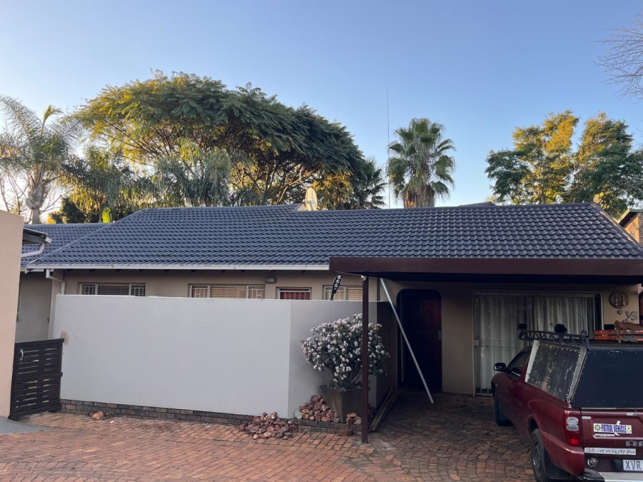 4 Bedroom Property for Sale in Pierre Van Ryneveld Gauteng
