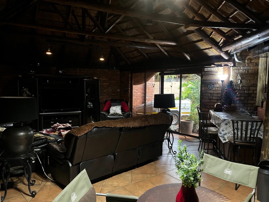 4 Bedroom Property for Sale in Pierre Van Ryneveld Gauteng