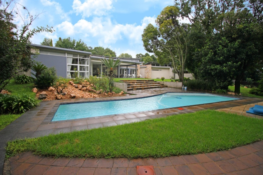 9 Bedroom Property for Sale in Hurlingham Gauteng
