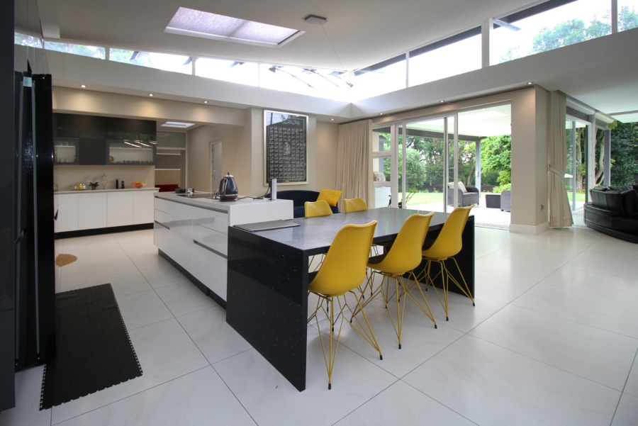 9 Bedroom Property for Sale in Hurlingham Gauteng