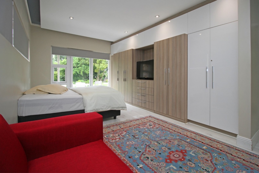 9 Bedroom Property for Sale in Hurlingham Gauteng