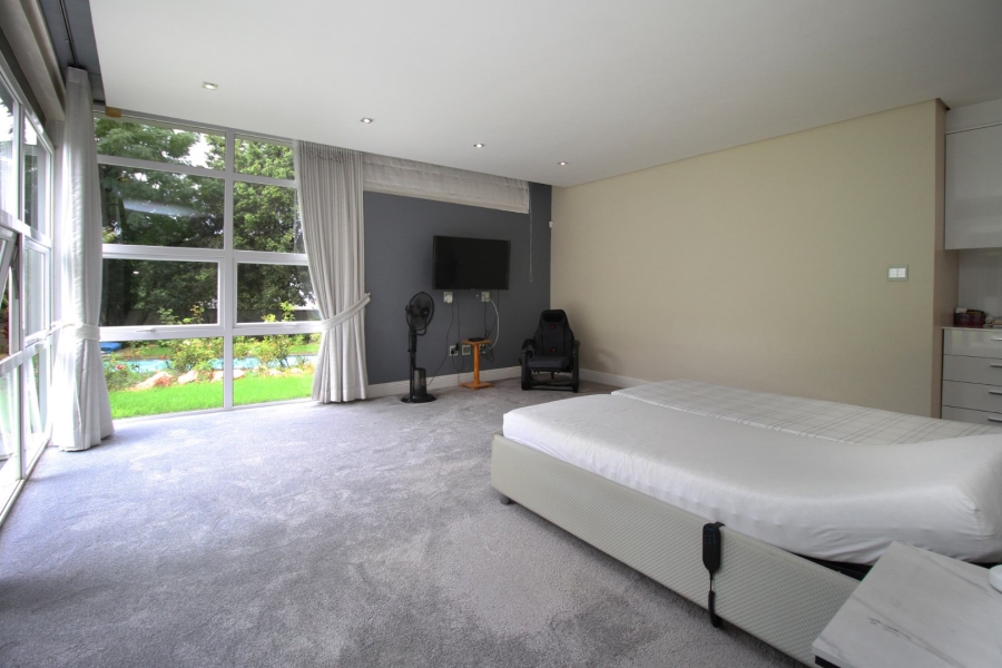 9 Bedroom Property for Sale in Hurlingham Gauteng