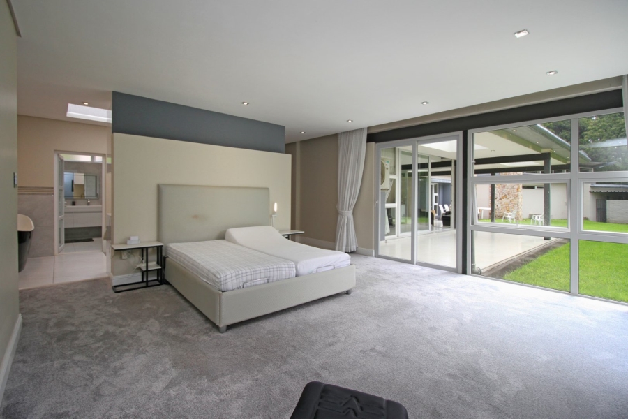 9 Bedroom Property for Sale in Hurlingham Gauteng