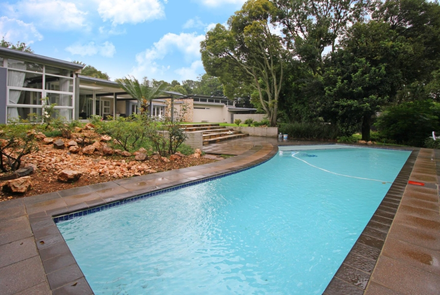 9 Bedroom Property for Sale in Hurlingham Gauteng