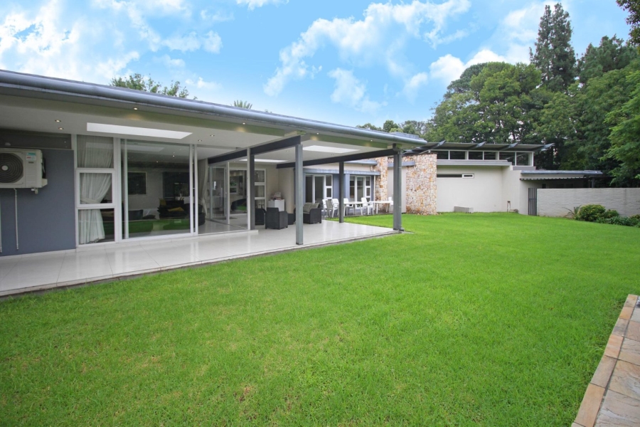 9 Bedroom Property for Sale in Hurlingham Gauteng