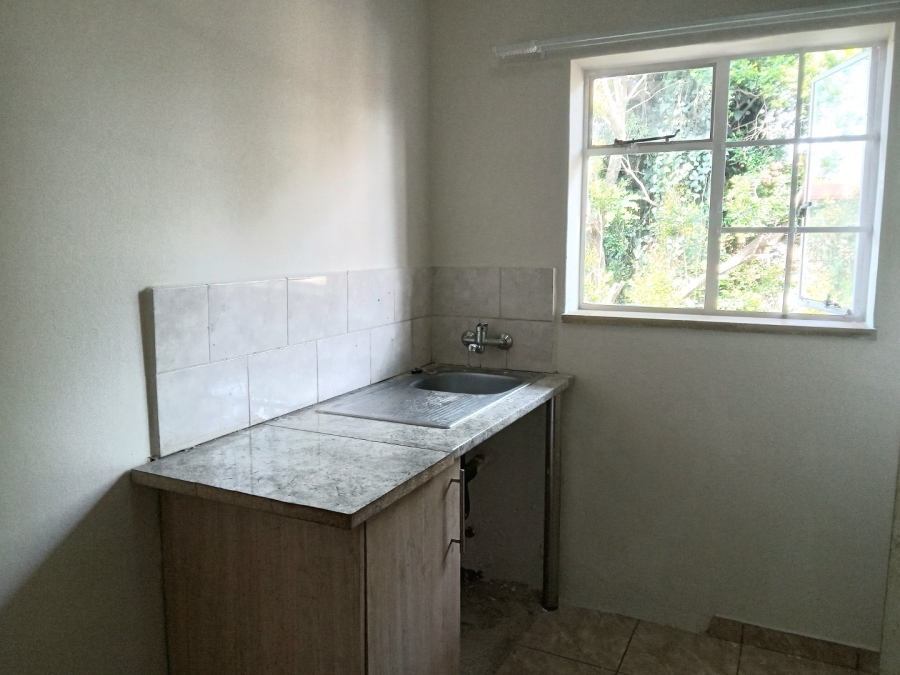 To Let 2 Bedroom Property for Rent in Florida Gauteng