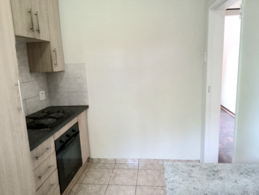 To Let 2 Bedroom Property for Rent in Florida Gauteng