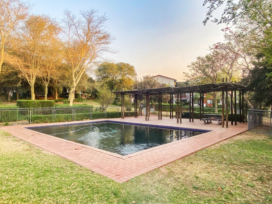 1 Bedroom Property for Sale in Jackal Creek Golf Estate Gauteng