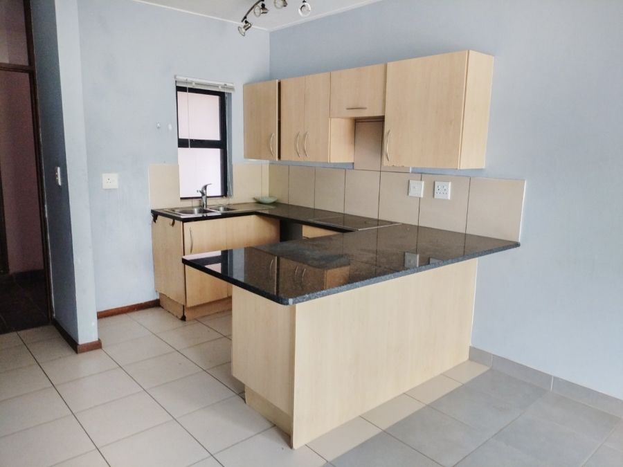 1 Bedroom Property for Sale in Jackal Creek Golf Estate Gauteng