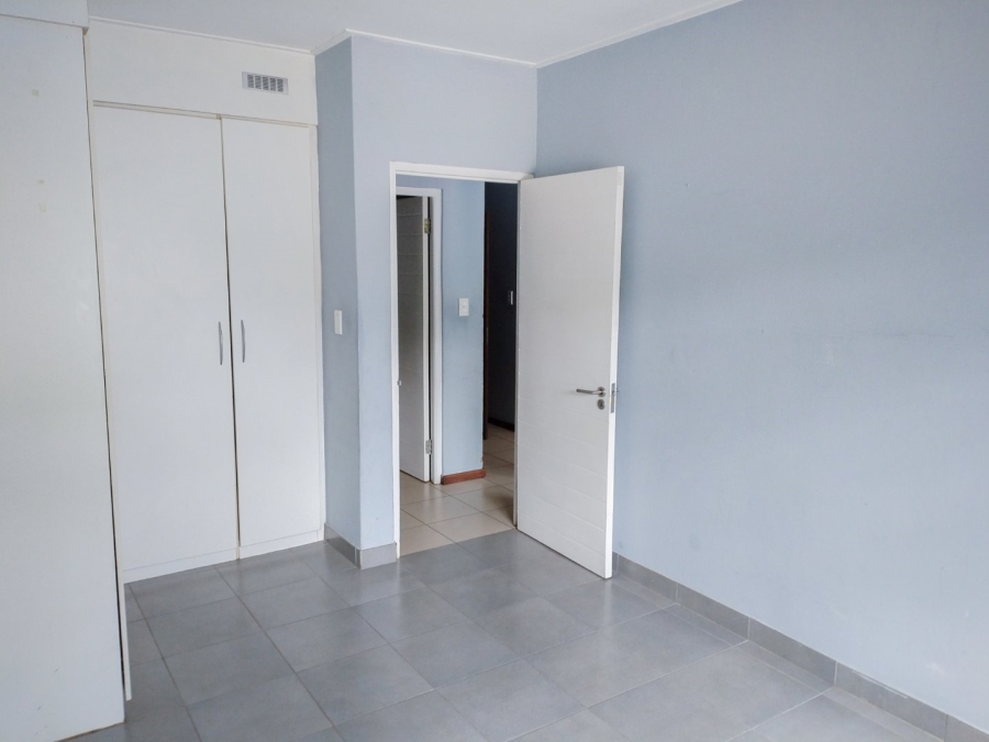 1 Bedroom Property for Sale in Jackal Creek Golf Estate Gauteng