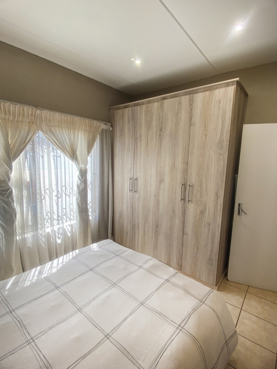3 Bedroom Property for Sale in Wilgeheuwel Gauteng