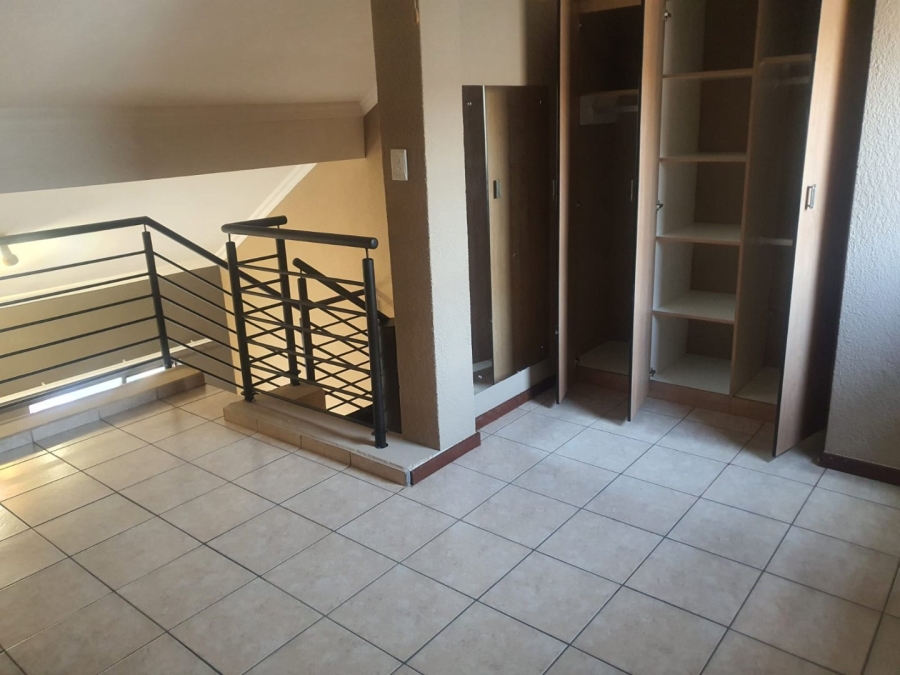 1 Bedroom Property for Sale in Hatfield Gauteng