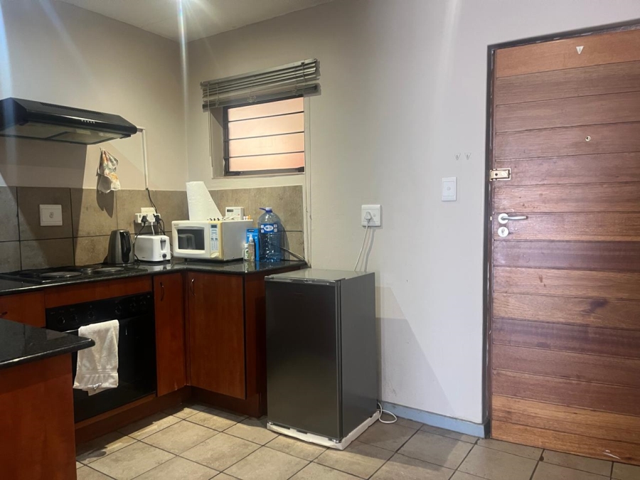 1 Bedroom Property for Sale in Hatfield Gauteng