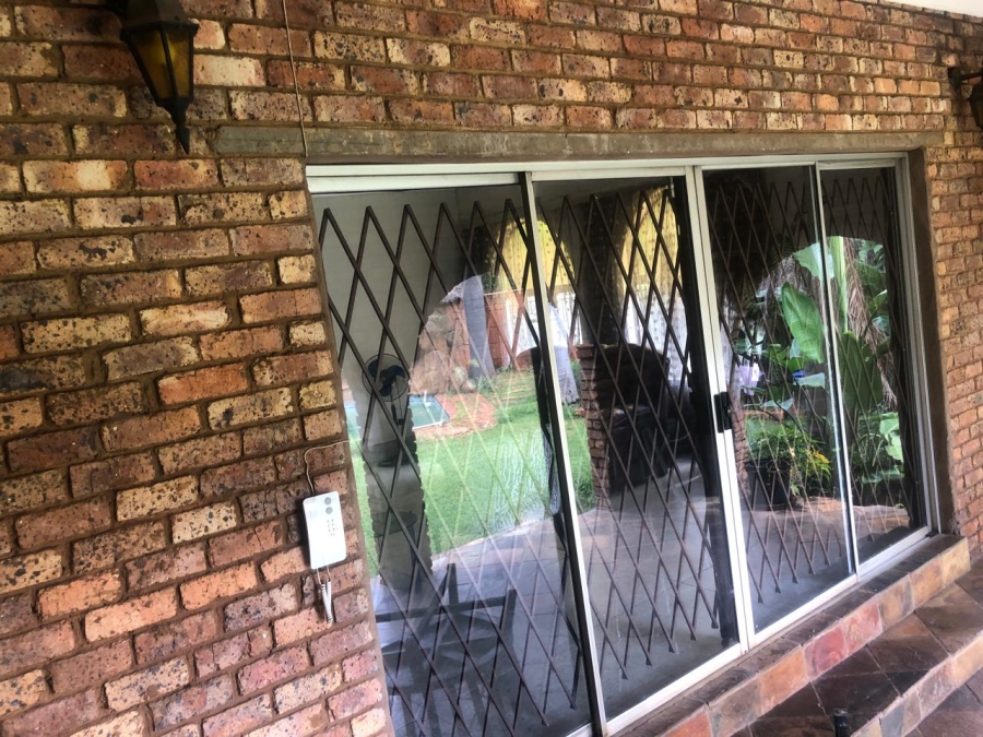 4 Bedroom Property for Sale in Amandasig Gauteng
